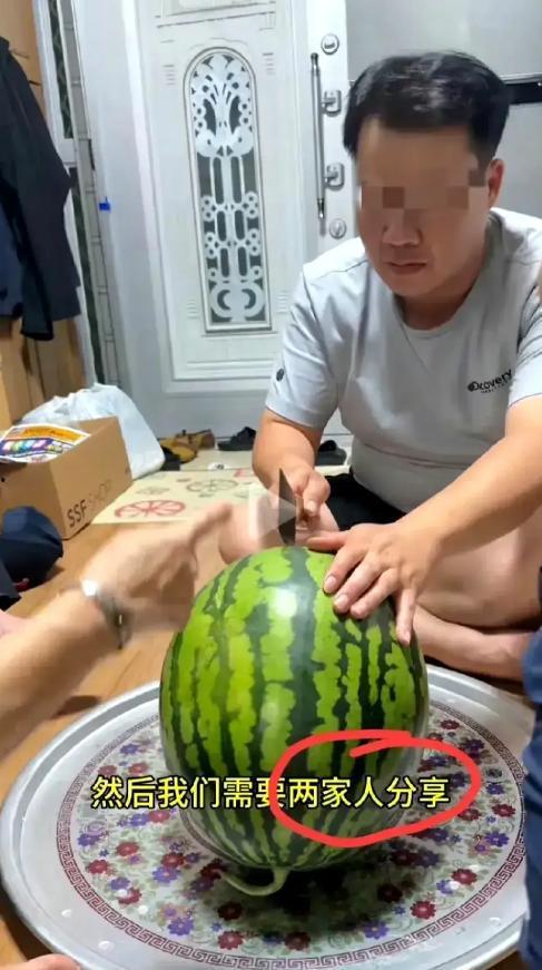 求婚韩国吃瓜,一场别开生面的“吃瓜”求婚记