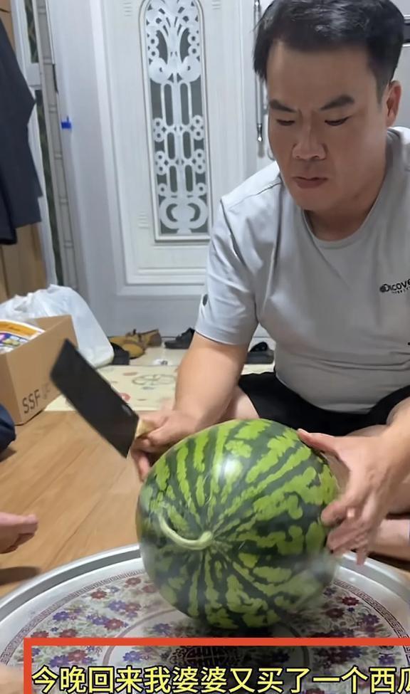 求婚韩国吃瓜,一场别开生面的“吃瓜”求婚记