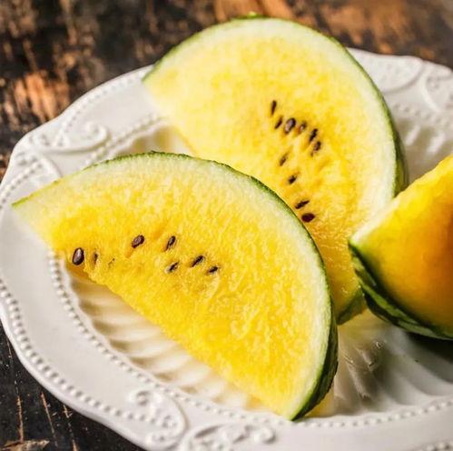 粉虫吃瓜,瓜果飘香中的美味探索